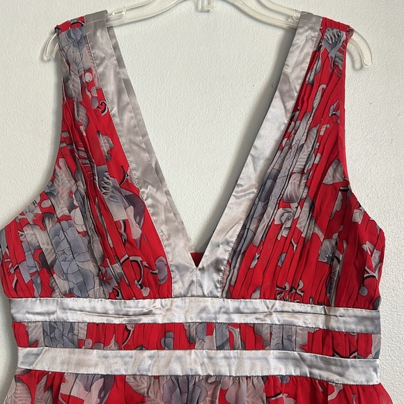 Arden B. women red camisole 100% silk tan top with gray & black flowers - Picture 3 of 8